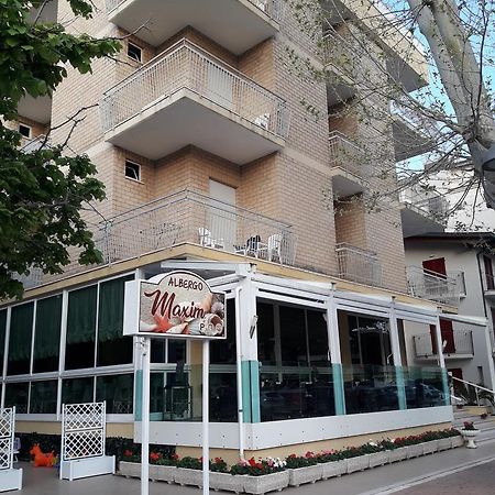 Hotel Maxim Misano Adriatico Esterno foto