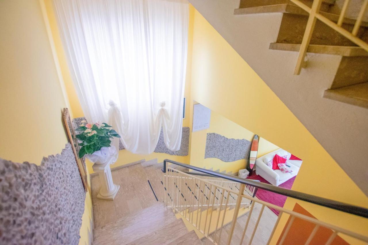 Hotel Maxim Misano Adriatico Esterno foto
