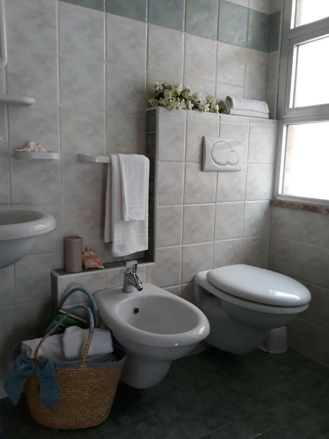 Hotel Maxim Misano Adriatico Esterno foto