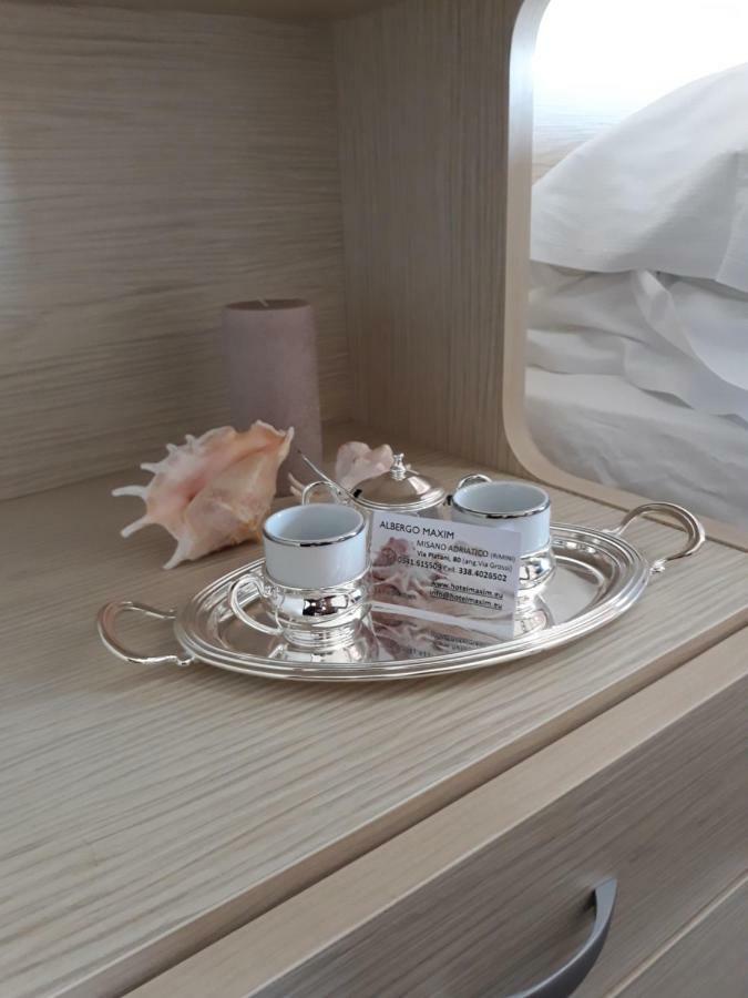 Hotel Maxim Misano Adriatico Esterno foto